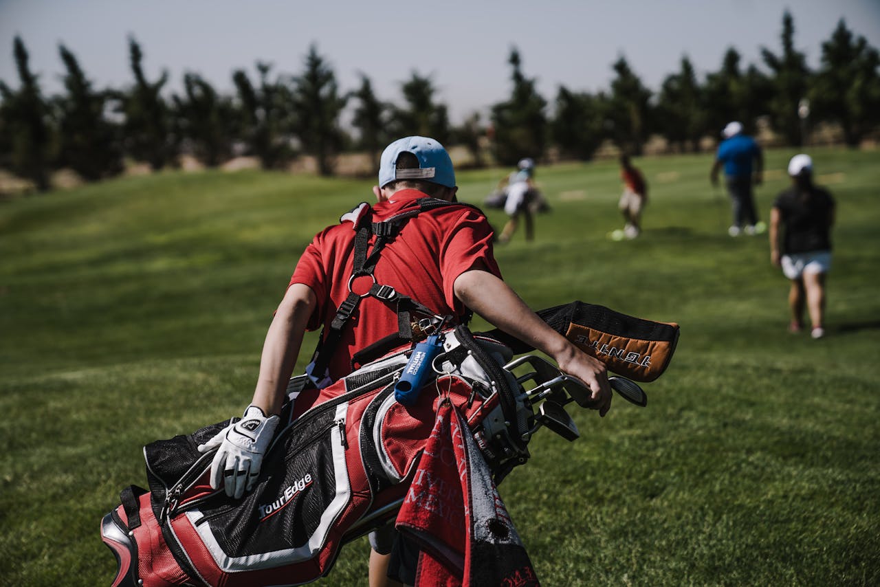 Top 5 SundayGolf Bags for Every Type of Golfer